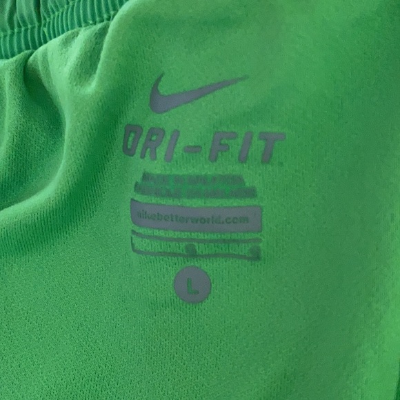 New Nike shorts - Picture 5 of 5